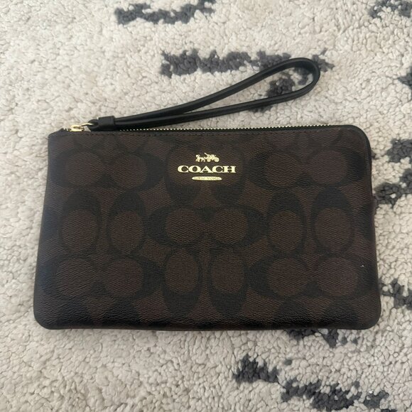 coach Large Corner Zip Wristlet In Signature Canvas 6648 - Picture 1 of 5